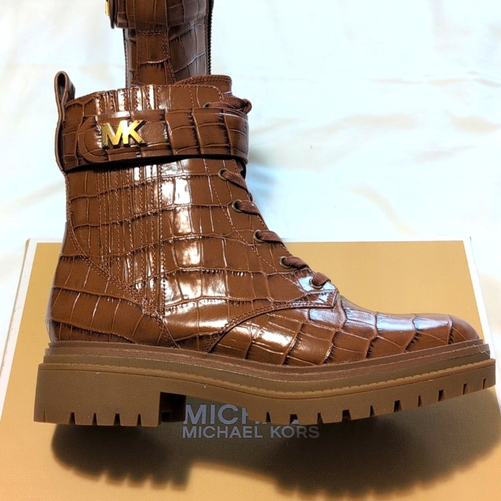 Michael Kors Ladies leather Chestnut Stark Booties. - Picture 6 of 10